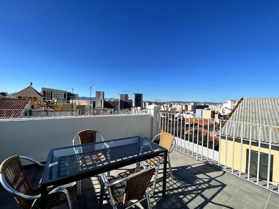 Апартаменты 1Br Hidden Gem At The Nook Гибралтар Экстерьер фото